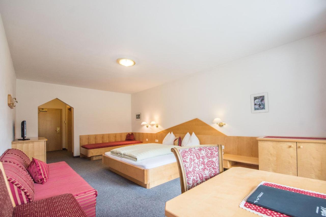 Hotel Fronza - Your Hike & Mountain Home Luttach Exterior foto