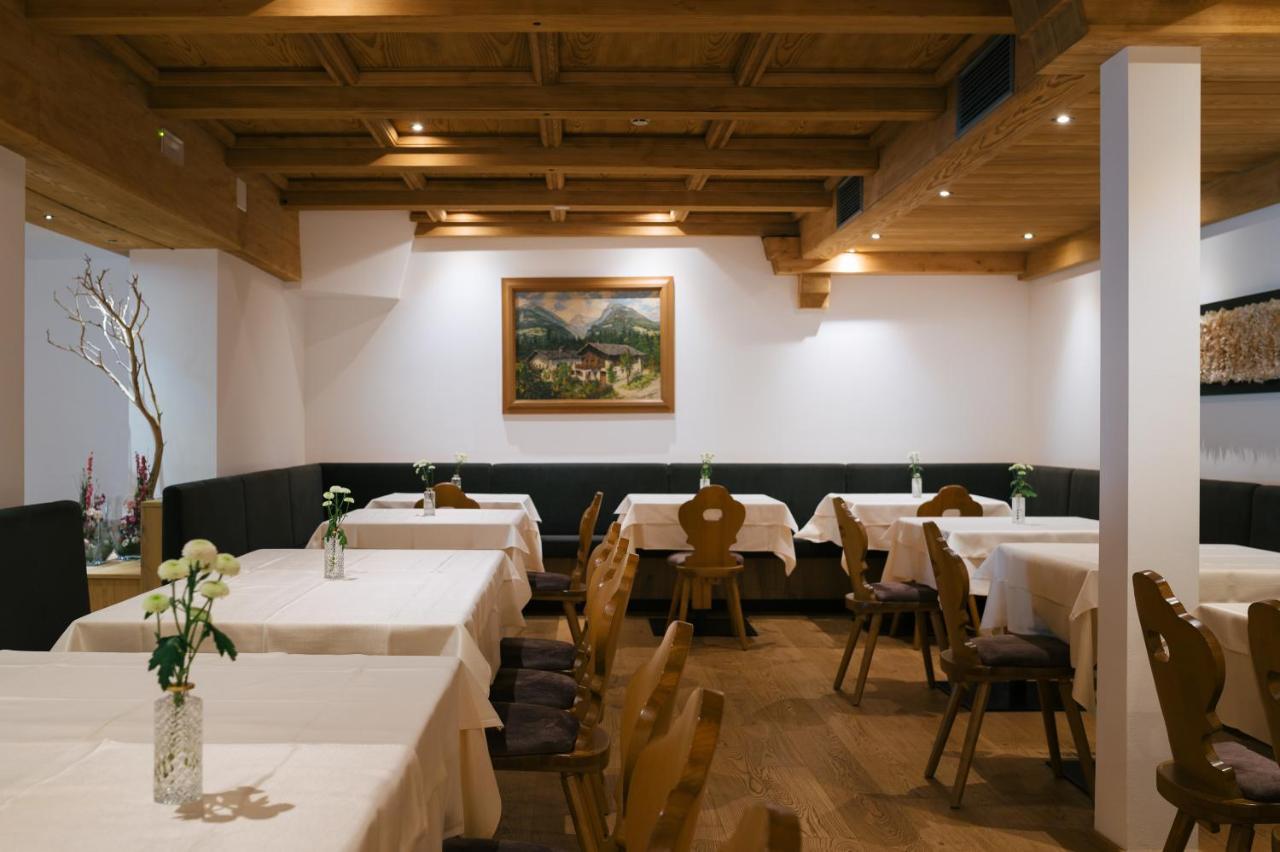 Hotel Fronza - Your Hike & Mountain Home Luttach Exterior foto
